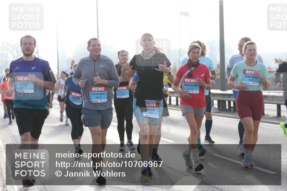 03.10.2026 - Köhlbrandbrückenlauf Jannik Wohlers http://msf.ph/oto/10706967 03.10.2026 09:23:51 Position 3 2778, 3044, 2818, 3857, 2819, 3112, 3023 meine-sportfotos.de