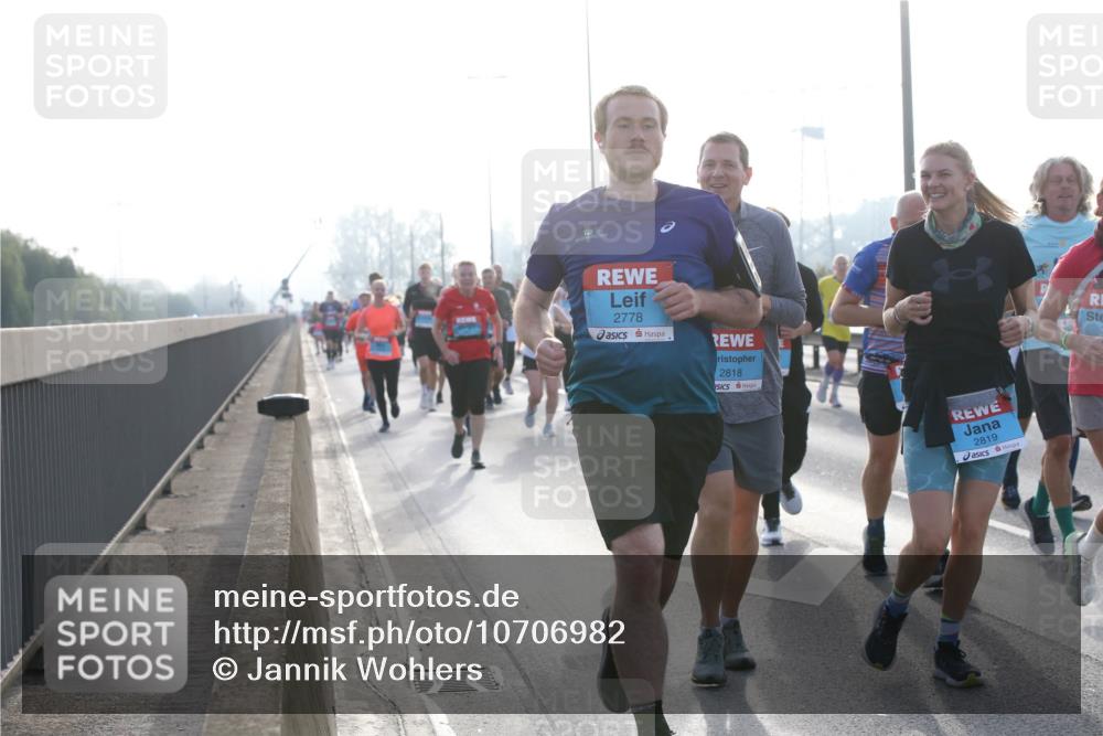 03.10.2026 - Köhlbrandbrückenlauf Jannik Wohlers http://msf.ph/oto/10706982 03.10.2026 09:23:52 Position 3 2778, 2818, 2819 meine-sportfotos.de