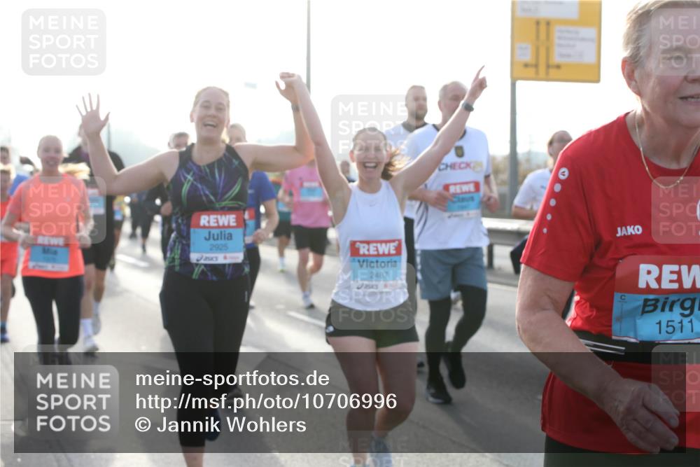 03.10.2026 - Köhlbrandbrückenlauf Jannik Wohlers http://msf.ph/oto/10706996 03.10.2026 09:23:58 Position 3 14, 2925, 2487, 1511 meine-sportfotos.de