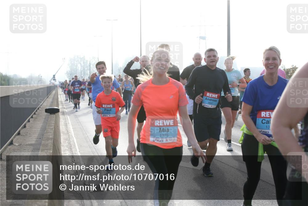 03.10.2026 - Köhlbrandbrückenlauf Jannik Wohlers http://msf.ph/oto/10707016 03.10.2026 09:23:59 Position 3 8, 1378, 1375, 3047, 13 meine-sportfotos.de