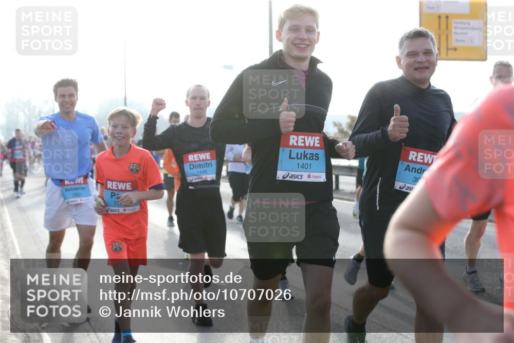 03.10.2026 - Köhlbrandbrückenlauf Jannik Wohlers http://msf.ph/oto/10707026 03.10.2026 09:24:01 Position 3 2834, 13, 1446, 1401, 30 meine-sportfotos.de