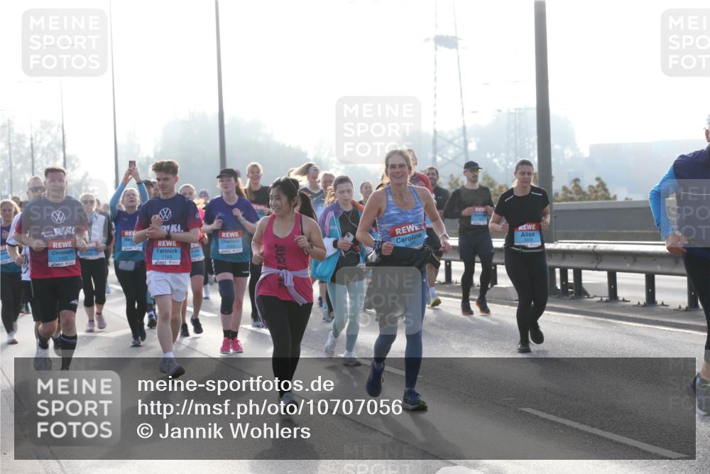 03.10.2026 - Köhlbrandbrückenlauf Jannik Wohlers http://msf.ph/oto/10707056 03.10.2026 09:24:04 Position 3 1162, 2953, 1163, 1485, 3333 meine-sportfotos.de
