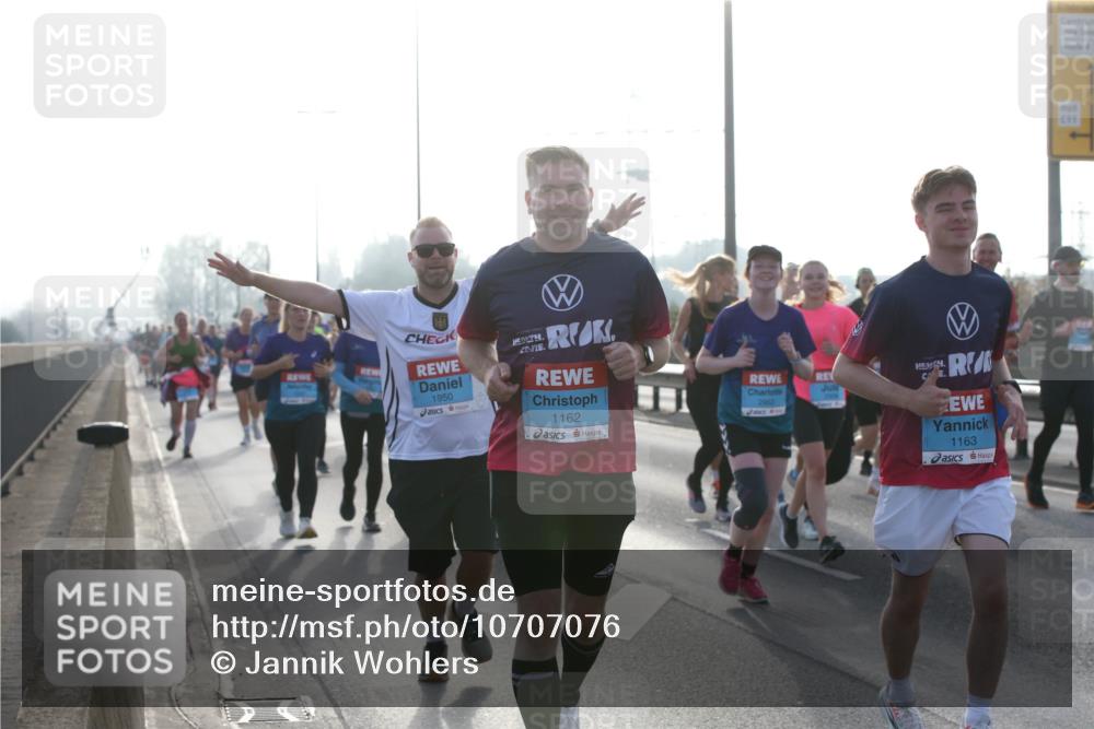 03.10.2026 - Köhlbrandbrückenlauf Jannik Wohlers http://msf.ph/oto/10707076 03.10.2026 09:24:09 Position 3 1950, 1162, 36, 1163 meine-sportfotos.de