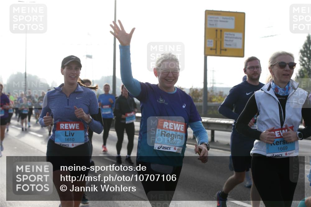03.10.2026 - Köhlbrandbrückenlauf Jannik Wohlers http://msf.ph/oto/10707106 03.10.2026 09:24:14 Position 3 1610, 1667, 1669 meine-sportfotos.de