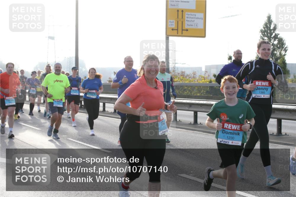 03.10.2026 - Köhlbrandbrückenlauf Jannik Wohlers http://msf.ph/oto/10707140 03.10.2026 09:24:22 Position 3 1230, 1385 meine-sportfotos.de
