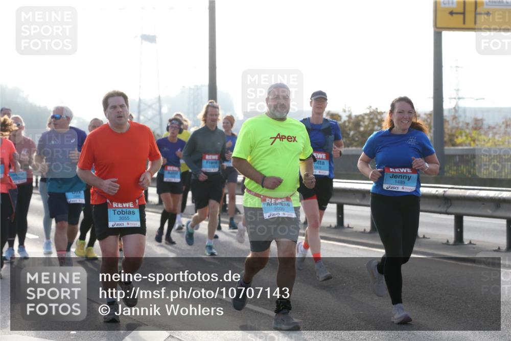 03.10.2026 - Köhlbrandbrückenlauf Jannik Wohlers http://msf.ph/oto/10707143 03.10.2026 09:24:23 Position 3 3055, 2030, 1369, 1489 meine-sportfotos.de