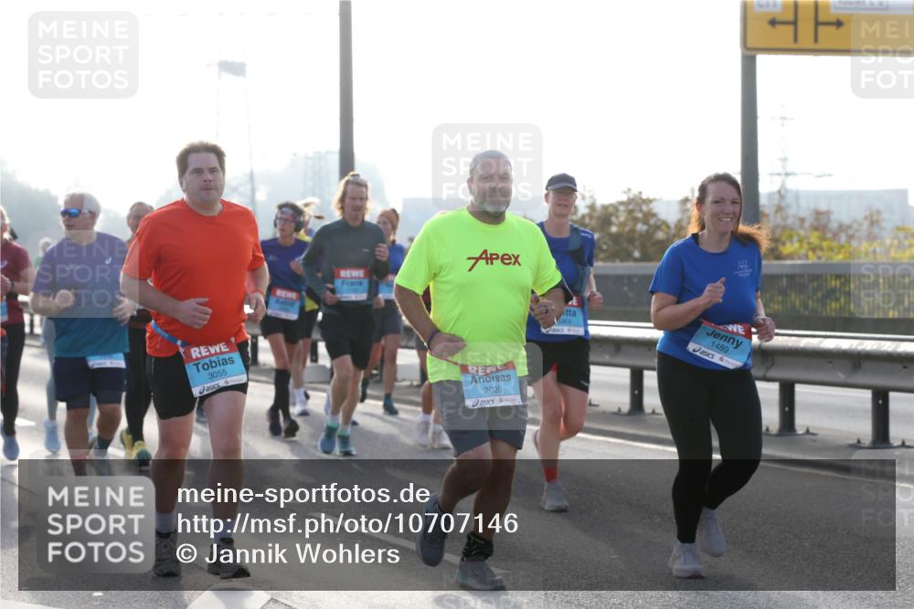 03.10.2026 - Köhlbrandbrückenlauf Jannik Wohlers http://msf.ph/oto/10707146 03.10.2026 09:24:23 Position 3 3055, 2030, 22, 1489 meine-sportfotos.de
