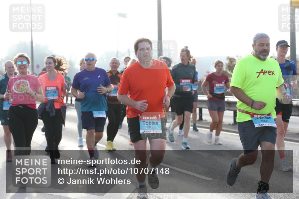 03.10.2026 - Köhlbrandbrückenlauf Jannik Wohlers http://msf.ph/oto/10707148 03.10.2026 09:24:24 Position 3 1586, 2846, 3055, 2030 meine-sportfotos.de