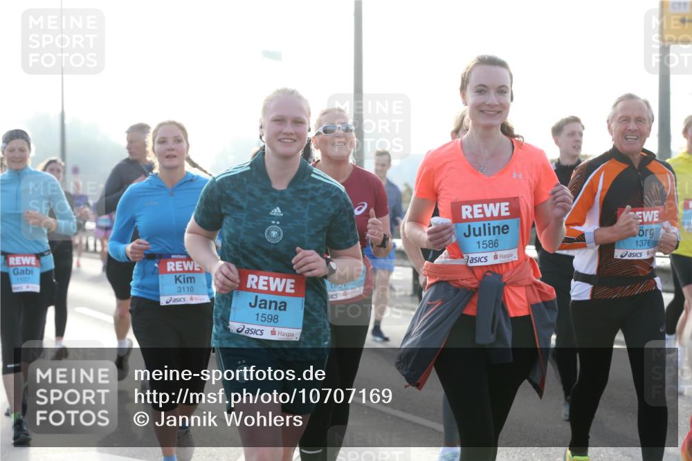03.10.2026 - Köhlbrandbrückenlauf Jannik Wohlers http://msf.ph/oto/10707169 03.10.2026 09:24:28 Position 3 0, 1107, 3110, 1598, 1957, 1586, 1376 meine-sportfotos.de