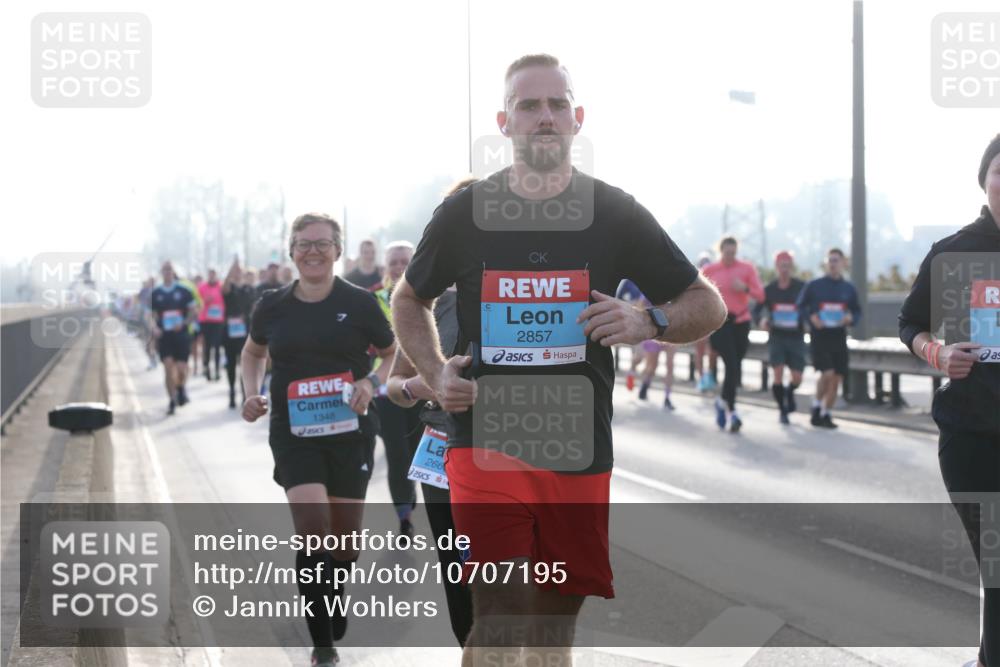 03.10.2026 - Köhlbrandbrückenlauf Jannik Wohlers http://msf.ph/oto/10707195 03.10.2026 09:24:31 Position 3 1348, 266, 2857 meine-sportfotos.de