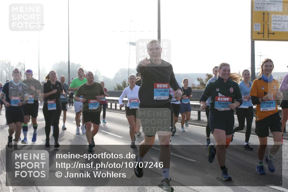 03.10.2026 - Köhlbrandbrückenlauf Jannik Wohlers http://msf.ph/oto/10707246 03.10.2026 09:24:39 Position 3 1642, 1759, 1643, 3021 meine-sportfotos.de