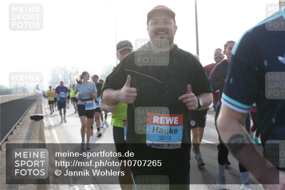 03.10.2026 - Köhlbrandbrückenlauf Jannik Wohlers http://msf.ph/oto/10707265 03.10.2026 09:24:44 Position 3 3215 meine-sportfotos.de