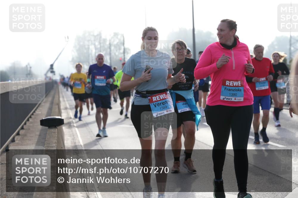 03.10.2026 - Köhlbrandbrückenlauf Jannik Wohlers http://msf.ph/oto/10707270 03.10.2026 09:24:45 Position 3 1389, 1457, 1390 meine-sportfotos.de