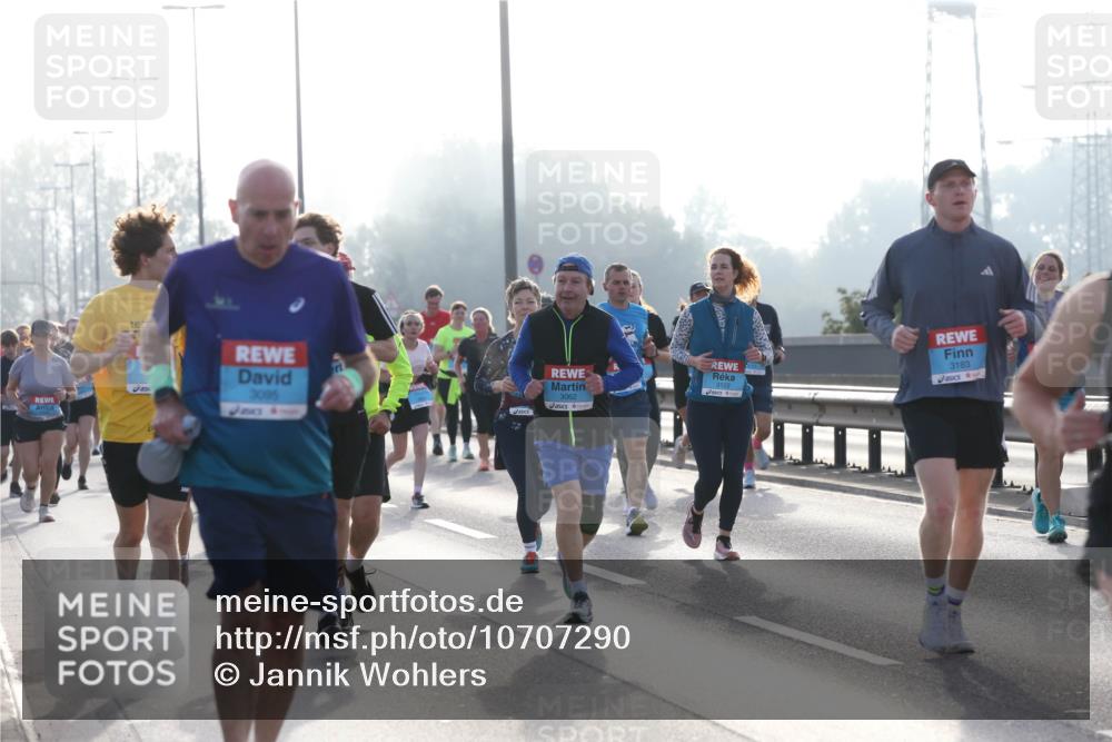 03.10.2026 - Köhlbrandbrückenlauf Jannik Wohlers http://msf.ph/oto/10707290 03.10.2026 09:24:49 Position 3 3095, 3062, 3122, 3183 meine-sportfotos.de