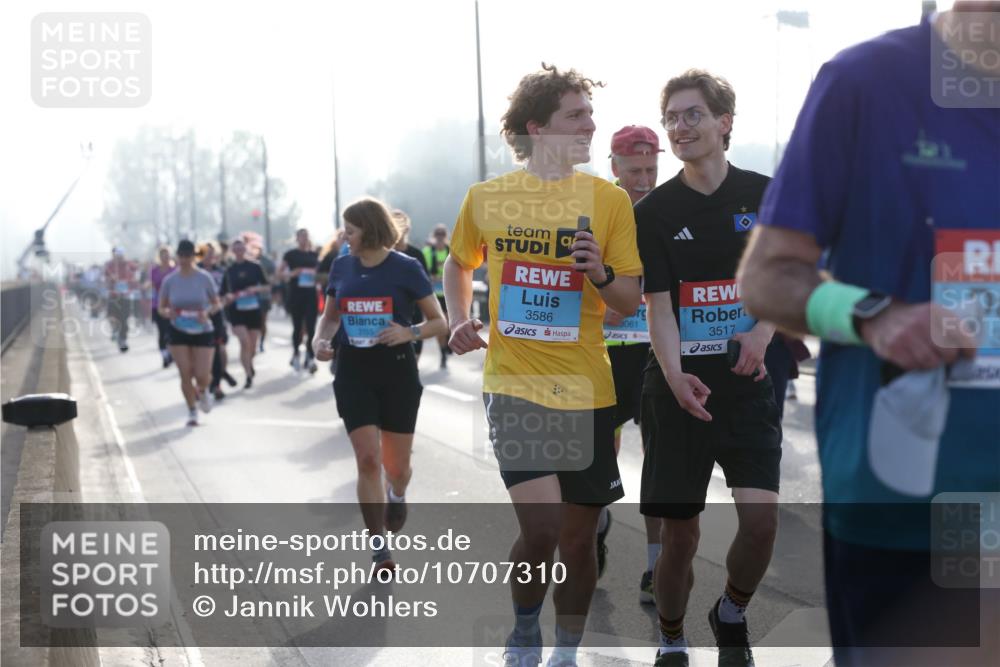 03.10.2026 - Köhlbrandbrückenlauf Jannik Wohlers http://msf.ph/oto/10707310 03.10.2026 09:24:53 Position 3 3586, 3061, 3517 meine-sportfotos.de