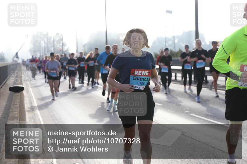 03.10.2026 - Köhlbrandbrückenlauf Jannik Wohlers http://msf.ph/oto/10707328 03.10.2026 09:24:55 Position 3 3155 meine-sportfotos.de