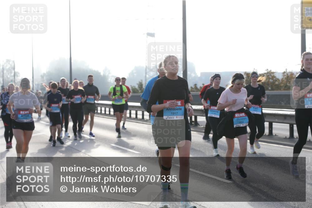 03.10.2026 - Köhlbrandbrückenlauf Jannik Wohlers http://msf.ph/oto/10707335 03.10.2026 09:24:58 Position 3 1917, 3854 meine-sportfotos.de