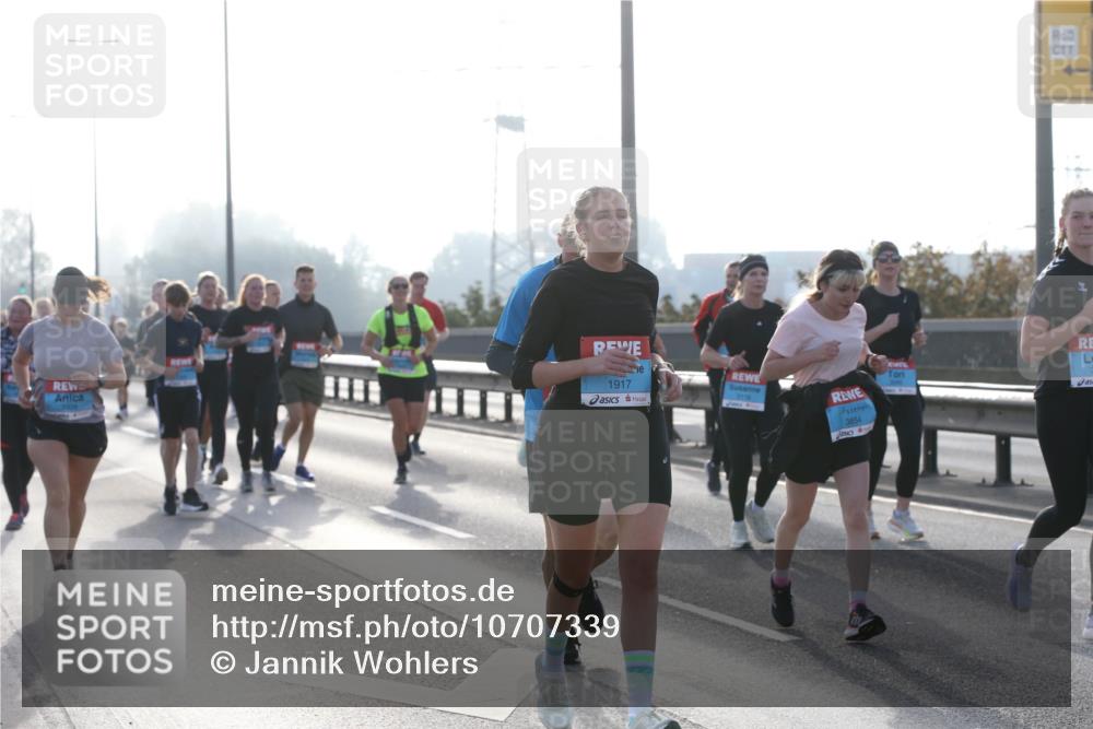 03.10.2026 - Köhlbrandbrückenlauf Jannik Wohlers http://msf.ph/oto/10707339 03.10.2026 09:24:58 Position 3 1917, 3854 meine-sportfotos.de