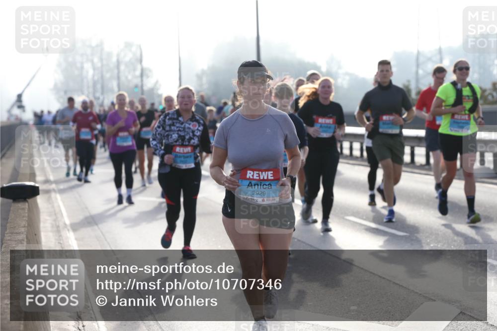 03.10.2026 - Köhlbrandbrückenlauf Jannik Wohlers http://msf.ph/oto/10707346 03.10.2026 09:25:00 Position 3 2929 meine-sportfotos.de