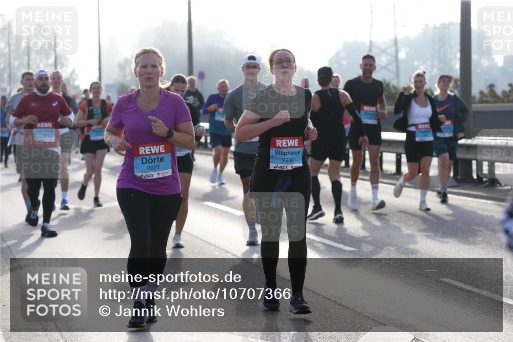 03.10.2026 - Köhlbrandbrückenlauf Jannik Wohlers http://msf.ph/oto/10707366 03.10.2026 09:25:05 Position 3 2827, 2956 meine-sportfotos.de