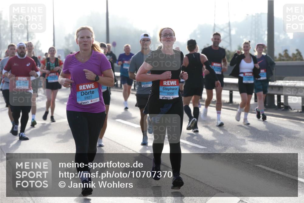 03.10.2026 - Köhlbrandbrückenlauf Jannik Wohlers http://msf.ph/oto/10707370 03.10.2026 09:25:05 Position 3 2827, 2956 meine-sportfotos.de