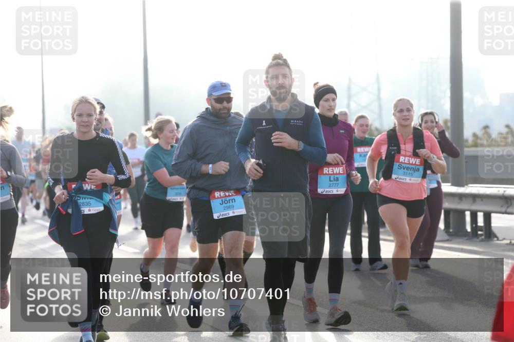 03.10.2026 - Köhlbrandbrückenlauf Jannik Wohlers http://msf.ph/oto/10707401 03.10.2026 09:25:17 Position 3 2835, 2969, 2777, 3115 meine-sportfotos.de