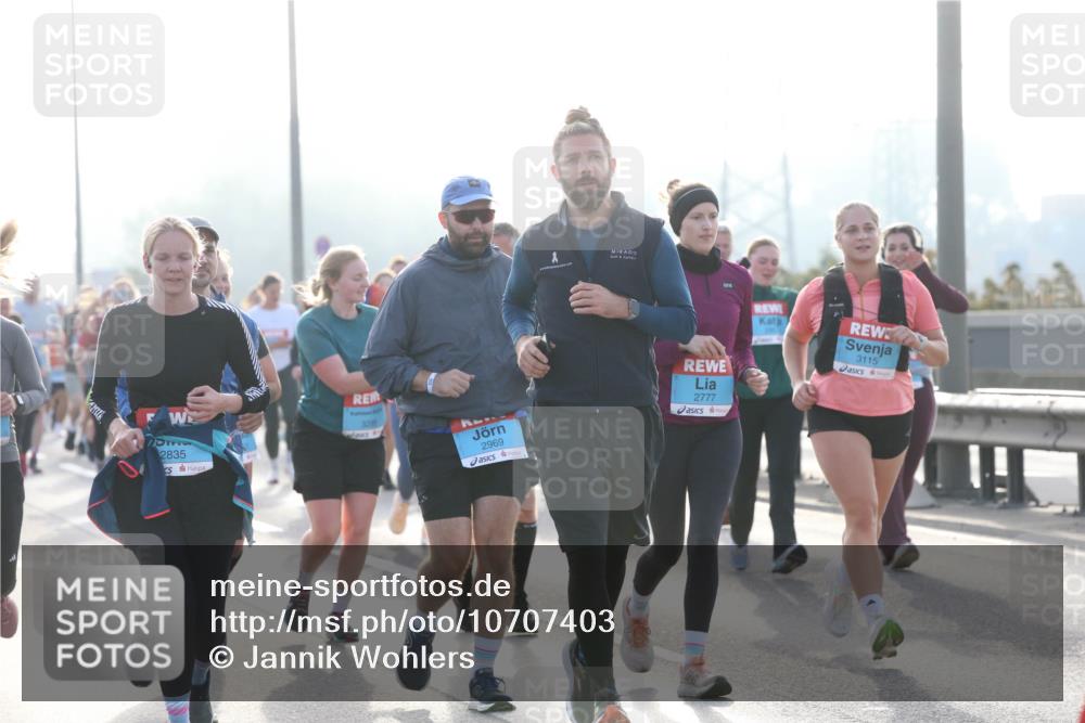 03.10.2026 - Köhlbrandbrückenlauf Jannik Wohlers http://msf.ph/oto/10707403 03.10.2026 09:25:17 Position 3 2835, 2969, 2777, 3115 meine-sportfotos.de
