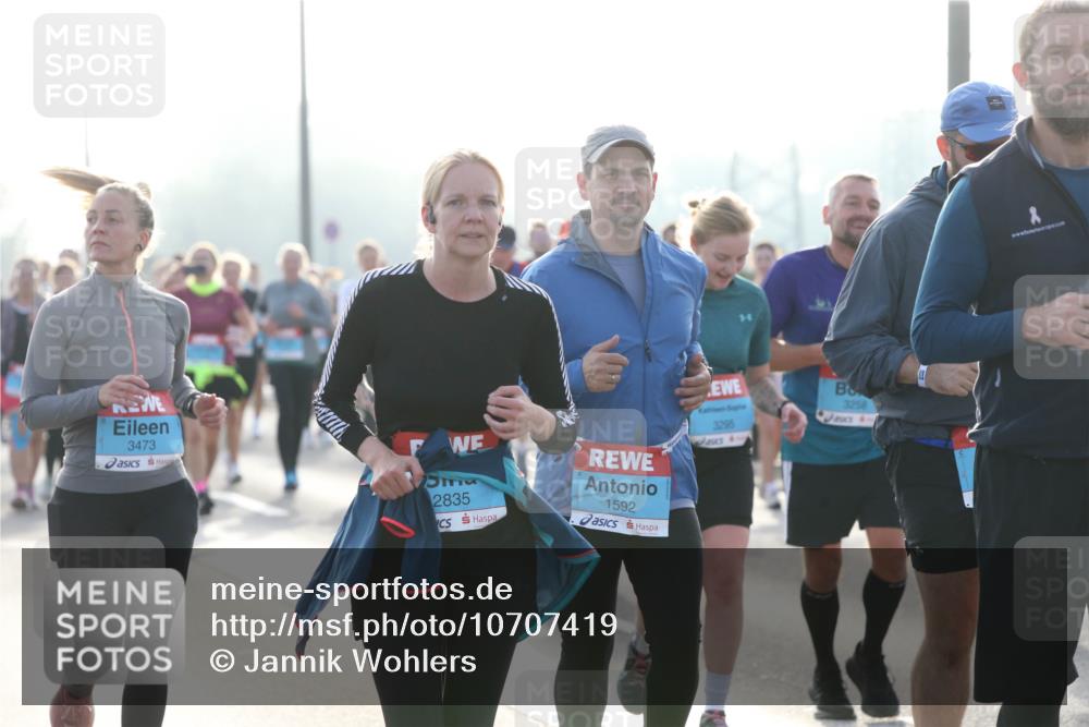 03.10.2026 - Köhlbrandbrückenlauf Jannik Wohlers http://msf.ph/oto/10707419 03.10.2026 09:25:19 Position 3 3473, 5, 2835, 1592, 3295, 3258 meine-sportfotos.de