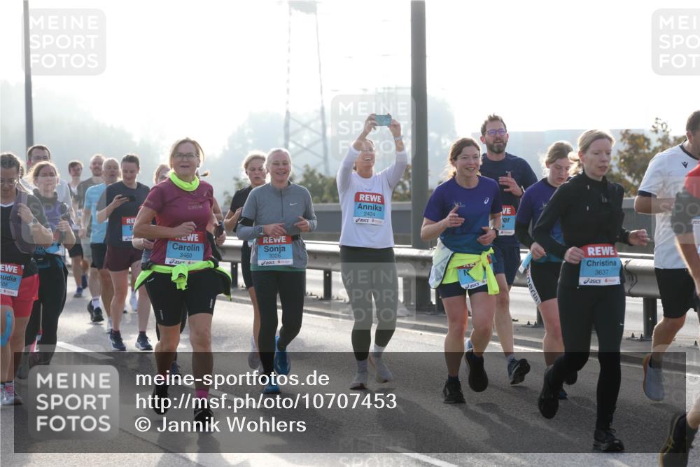 03.10.2026 - Köhlbrandbrückenlauf Jannik Wohlers http://msf.ph/oto/10707453 03.10.2026 09:25:24 Position 3 108, 21, 0975, 3460, 3326, 2424, 3637 meine-sportfotos.de