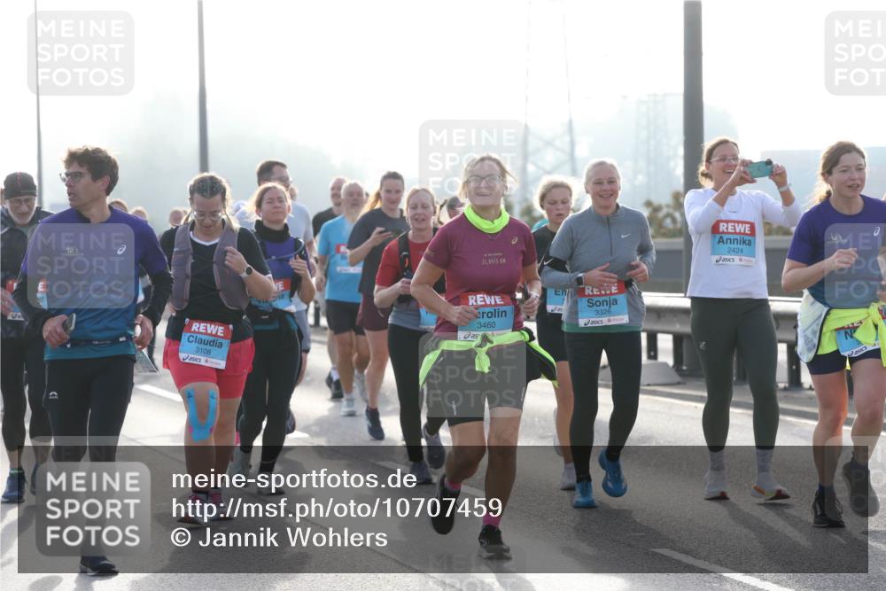 03.10.2026 - Köhlbrandbrückenlauf Jannik Wohlers http://msf.ph/oto/10707459 03.10.2026 09:25:25 Position 3 3108, 21, 0975, 3460, 3326, 2424 meine-sportfotos.de