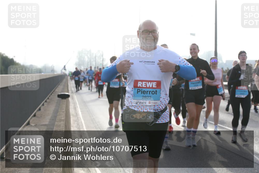 03.10.2026 - Köhlbrandbrückenlauf Jannik Wohlers http://msf.ph/oto/10707513 03.10.2026 09:25:34 Position 3 2823 meine-sportfotos.de