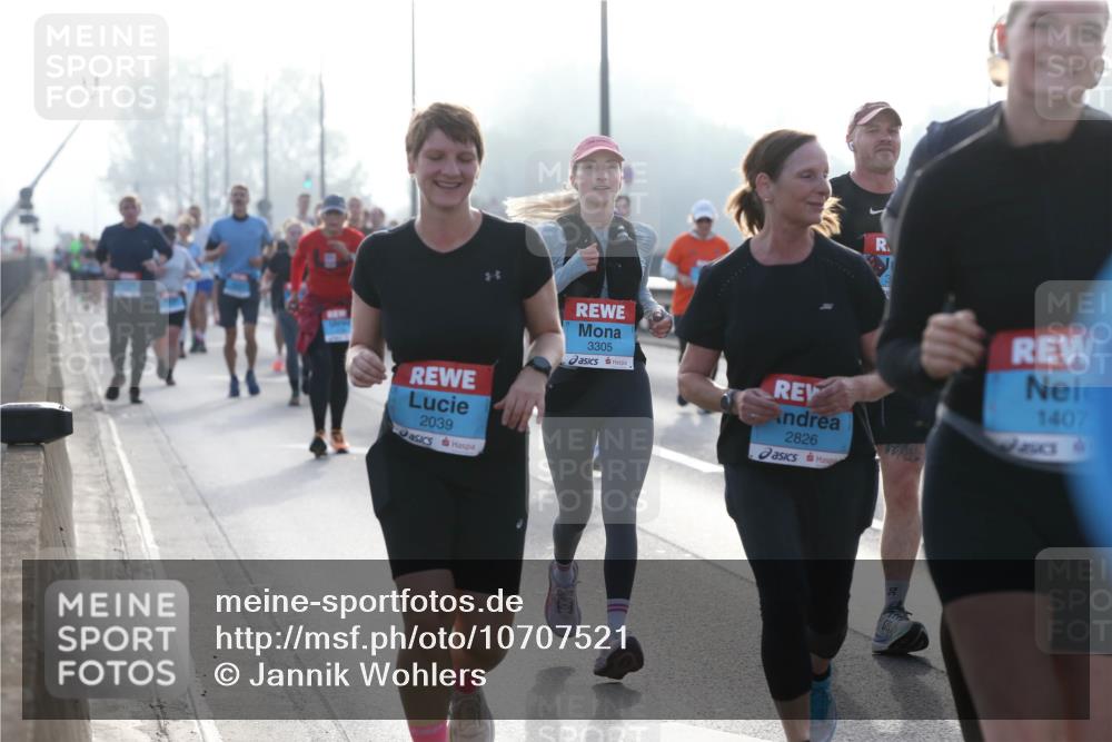 03.10.2026 - Köhlbrandbrückenlauf Jannik Wohlers http://msf.ph/oto/10707521 03.10.2026 09:25:35 Position 3 2039, 3305, 2826, 1407 meine-sportfotos.de