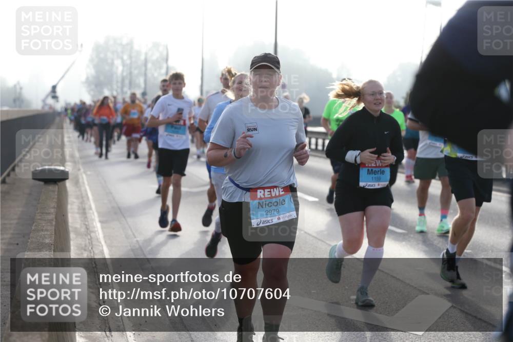 03.10.2026 - Köhlbrandbrückenlauf Jannik Wohlers http://msf.ph/oto/10707604 03.10.2026 09:25:50 Position 3 2979, 1159 meine-sportfotos.de