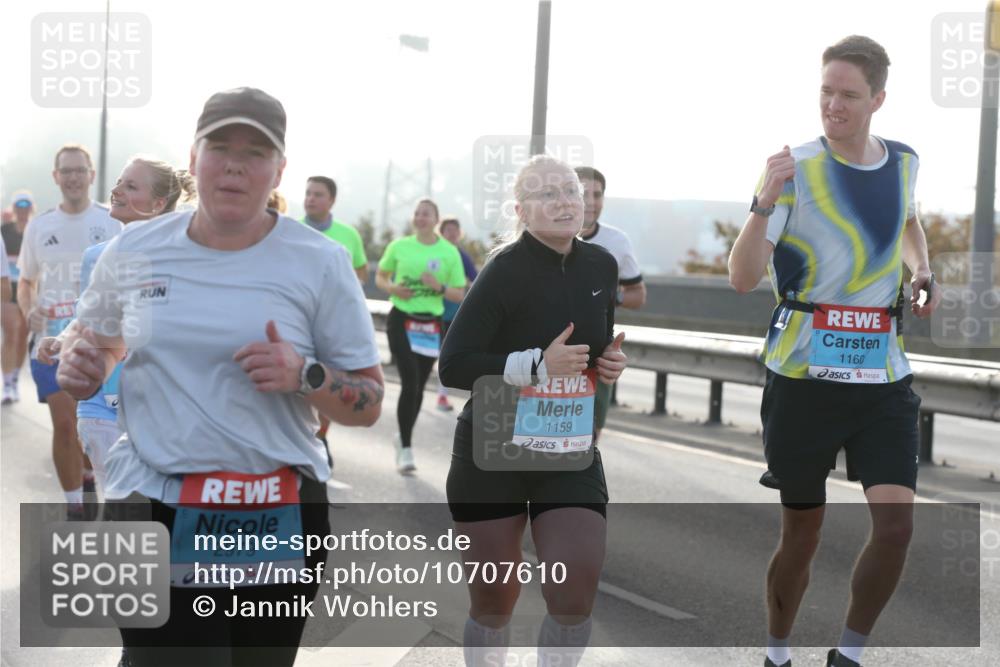 03.10.2026 - Köhlbrandbrückenlauf Jannik Wohlers http://msf.ph/oto/10707610 03.10.2026 09:25:51 Position 3 2979, 1159, 1160 meine-sportfotos.de