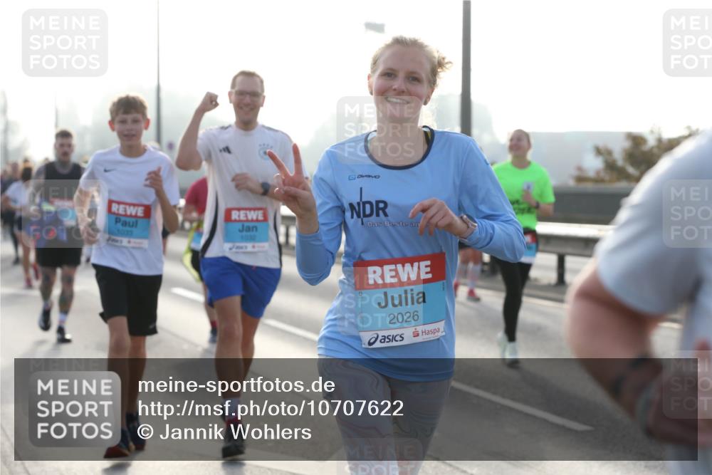 03.10.2026 - Köhlbrandbrückenlauf Jannik Wohlers http://msf.ph/oto/10707622 03.10.2026 09:25:53 Position 3 3035, 1032, 2026 meine-sportfotos.de