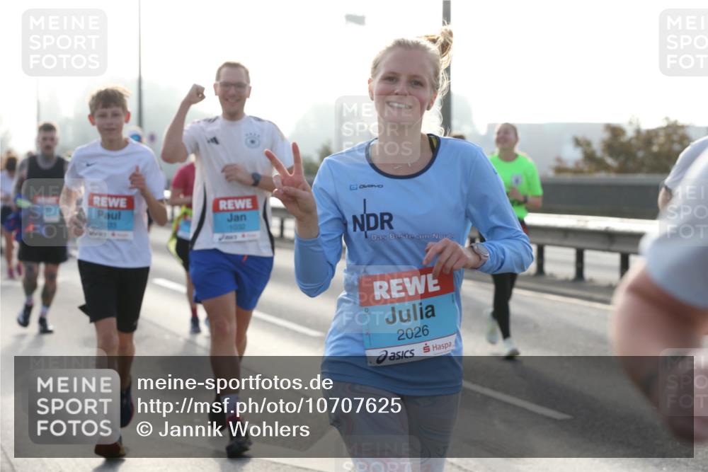 03.10.2026 - Köhlbrandbrückenlauf Jannik Wohlers http://msf.ph/oto/10707625 03.10.2026 09:25:53 Position 3 8620, 30035, 2026 meine-sportfotos.de