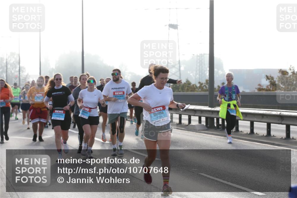 03.10.2026 - Köhlbrandbrückenlauf Jannik Wohlers http://msf.ph/oto/10707648 03.10.2026 09:25:59 Position 3 1704 meine-sportfotos.de