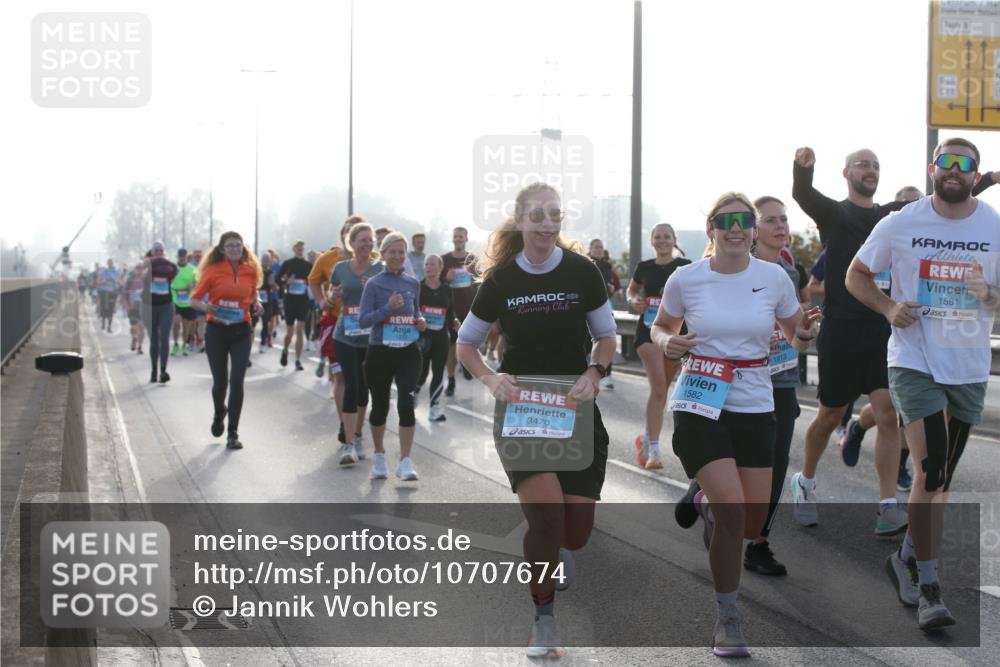 03.10.2026 - Köhlbrandbrückenlauf Jannik Wohlers http://msf.ph/oto/10707674 03.10.2026 09:26:03 Position 3 3470, 1582, 1913, 1581 meine-sportfotos.de