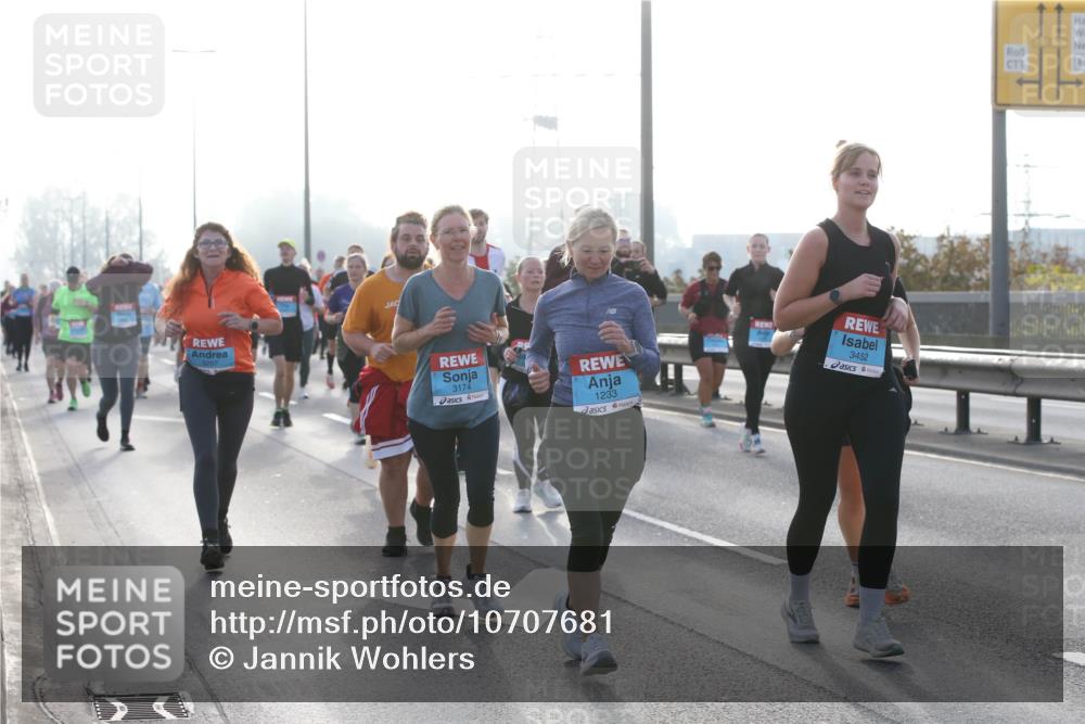 03.10.2026 - Köhlbrandbrückenlauf Jannik Wohlers http://msf.ph/oto/10707681 03.10.2026 09:26:05 Position 3 3174, 1233, 3452 meine-sportfotos.de