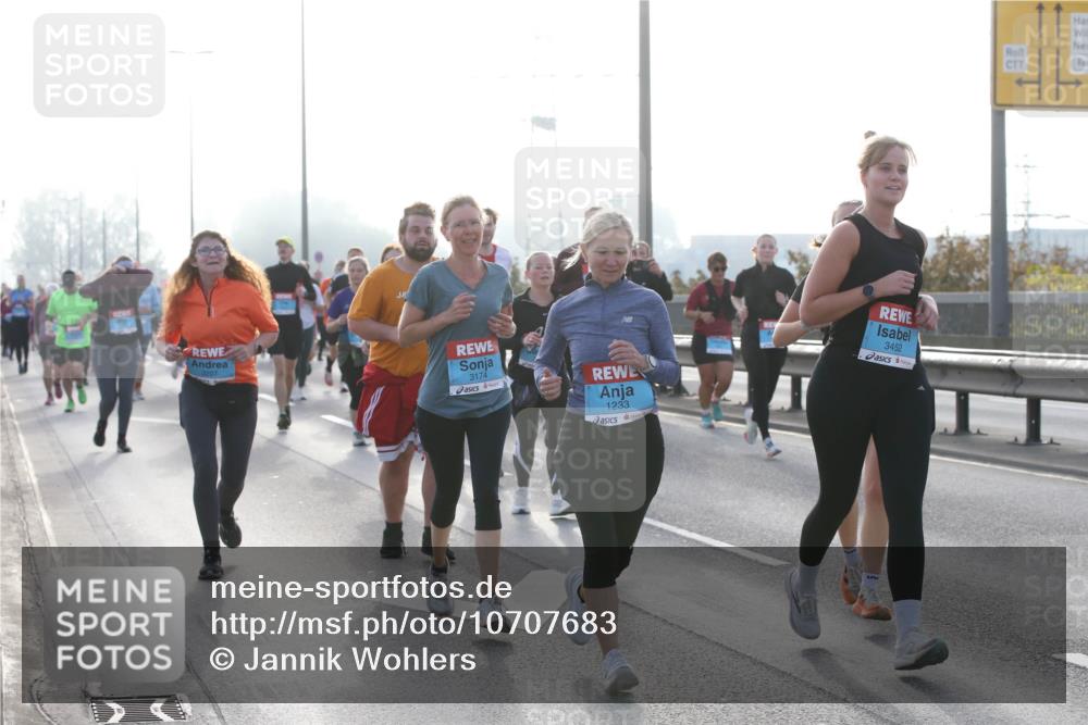 03.10.2026 - Köhlbrandbrückenlauf Jannik Wohlers http://msf.ph/oto/10707683 03.10.2026 09:26:05 Position 3 3174, 1233, 3452 meine-sportfotos.de