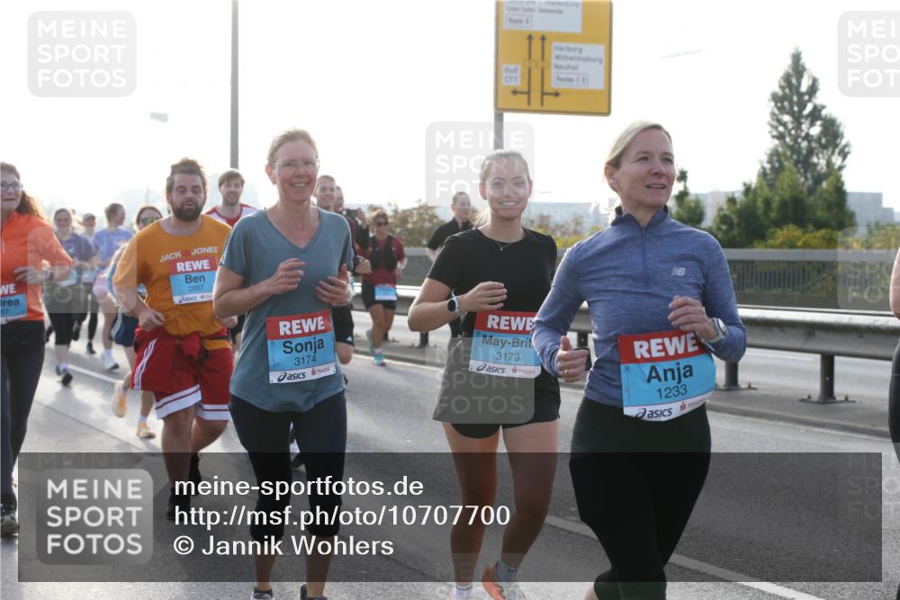 03.10.2026 - Köhlbrandbrückenlauf Jannik Wohlers http://msf.ph/oto/10707700 03.10.2026 09:26:06 Position 3 07, 2897, 3174, 3173, 1233 meine-sportfotos.de