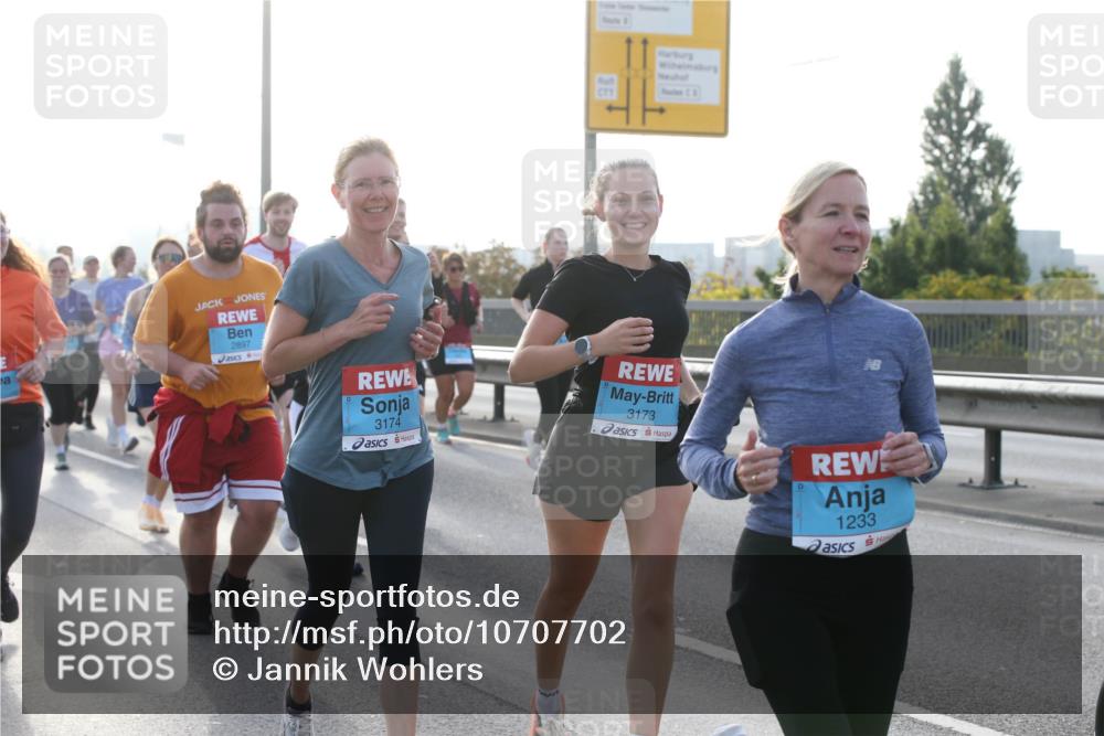 03.10.2026 - Köhlbrandbrückenlauf Jannik Wohlers http://msf.ph/oto/10707702 03.10.2026 09:26:06 Position 3 2897, 3174, 3173, 1233 meine-sportfotos.de