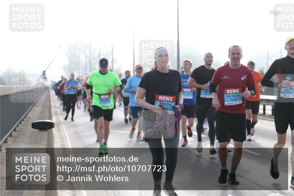 03.10.2026 - Köhlbrandbrückenlauf Jannik Wohlers http://msf.ph/oto/10707723 03.10.2026 09:26:09 Position 3 76, 3498, 2641 meine-sportfotos.de