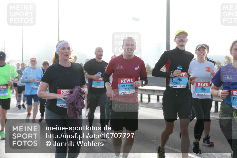 03.10.2026 - Köhlbrandbrückenlauf Jannik Wohlers http://msf.ph/oto/10707727 03.10.2026 09:26:10 Position 3 316, 3259, 3498, 52, 641, 1177 meine-sportfotos.de