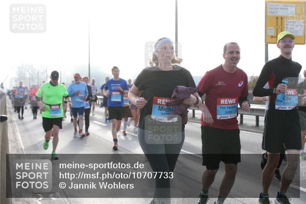 03.10.2026 - Köhlbrandbrückenlauf Jannik Wohlers http://msf.ph/oto/10707733 03.10.2026 09:26:11 Position 3 3476, 1, 3498, 2641 meine-sportfotos.de