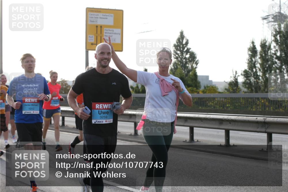 03.10.2026 - Köhlbrandbrückenlauf Jannik Wohlers http://msf.ph/oto/10707743 03.10.2026 09:26:13 Position 3 1012, 3259 meine-sportfotos.de