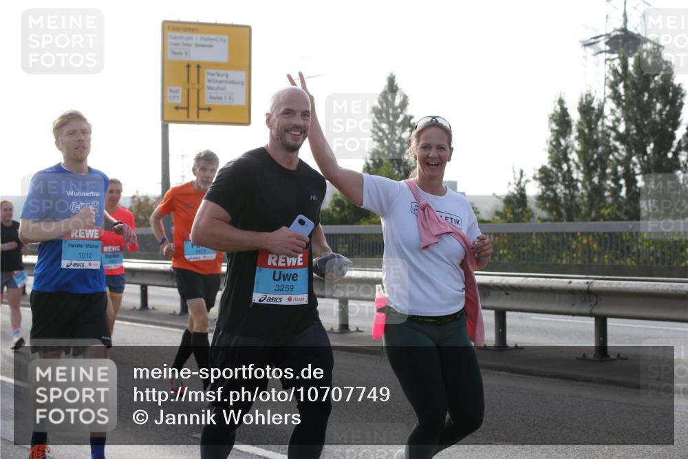 03.10.2026 - Köhlbrandbrückenlauf Jannik Wohlers http://msf.ph/oto/10707749 03.10.2026 09:26:14 Position 3 1012, 3259 meine-sportfotos.de