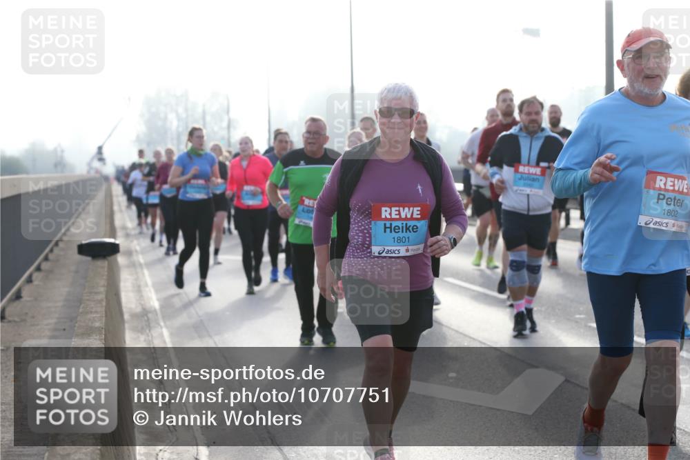 03.10.2026 - Köhlbrandbrückenlauf Jannik Wohlers http://msf.ph/oto/10707751 03.10.2026 09:26:16 Position 3 1801, 1802 meine-sportfotos.de