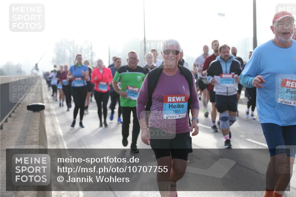 03.10.2026 - Köhlbrandbrückenlauf Jannik Wohlers http://msf.ph/oto/10707755 03.10.2026 09:26:16 Position 3 1801, 1802 meine-sportfotos.de