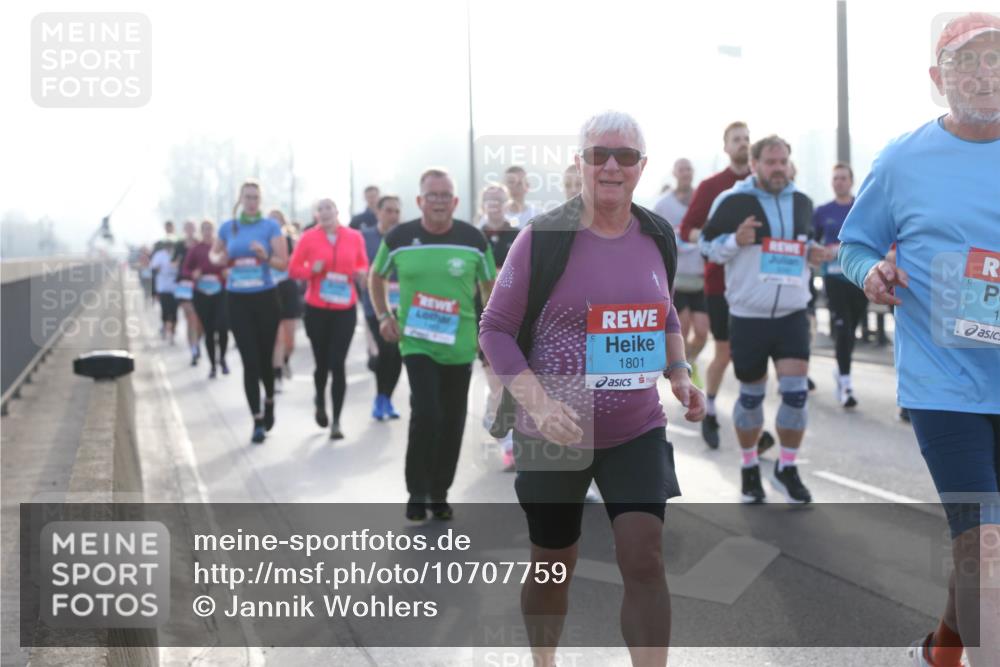 03.10.2026 - Köhlbrandbrückenlauf Jannik Wohlers http://msf.ph/oto/10707759 03.10.2026 09:26:16 Position 3 1801, 1 meine-sportfotos.de
